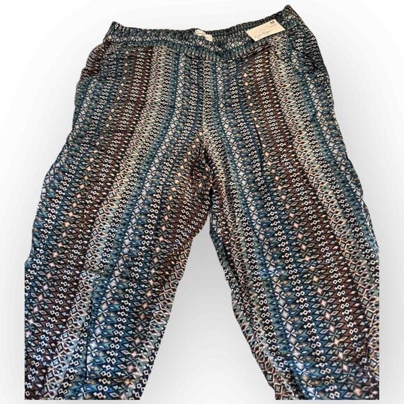 NWT Jessica Simpson Printed Pull-On Pants – Batik Flora – Size XL - 23XL - Picture 5 of 6
